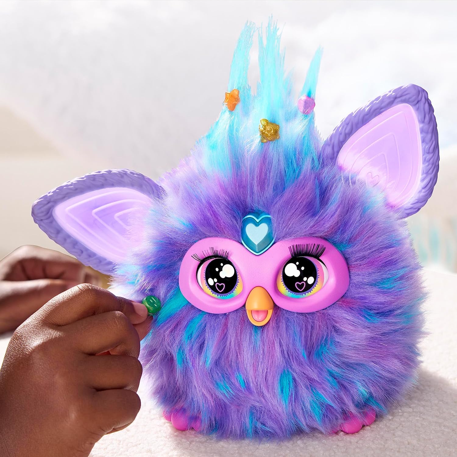 Furby, 15 Fashion Accessories, Interactive Plush Toys for 6 Year Old Girls & Boys & Up, Voice Activated Animatronic 24Hr Smart